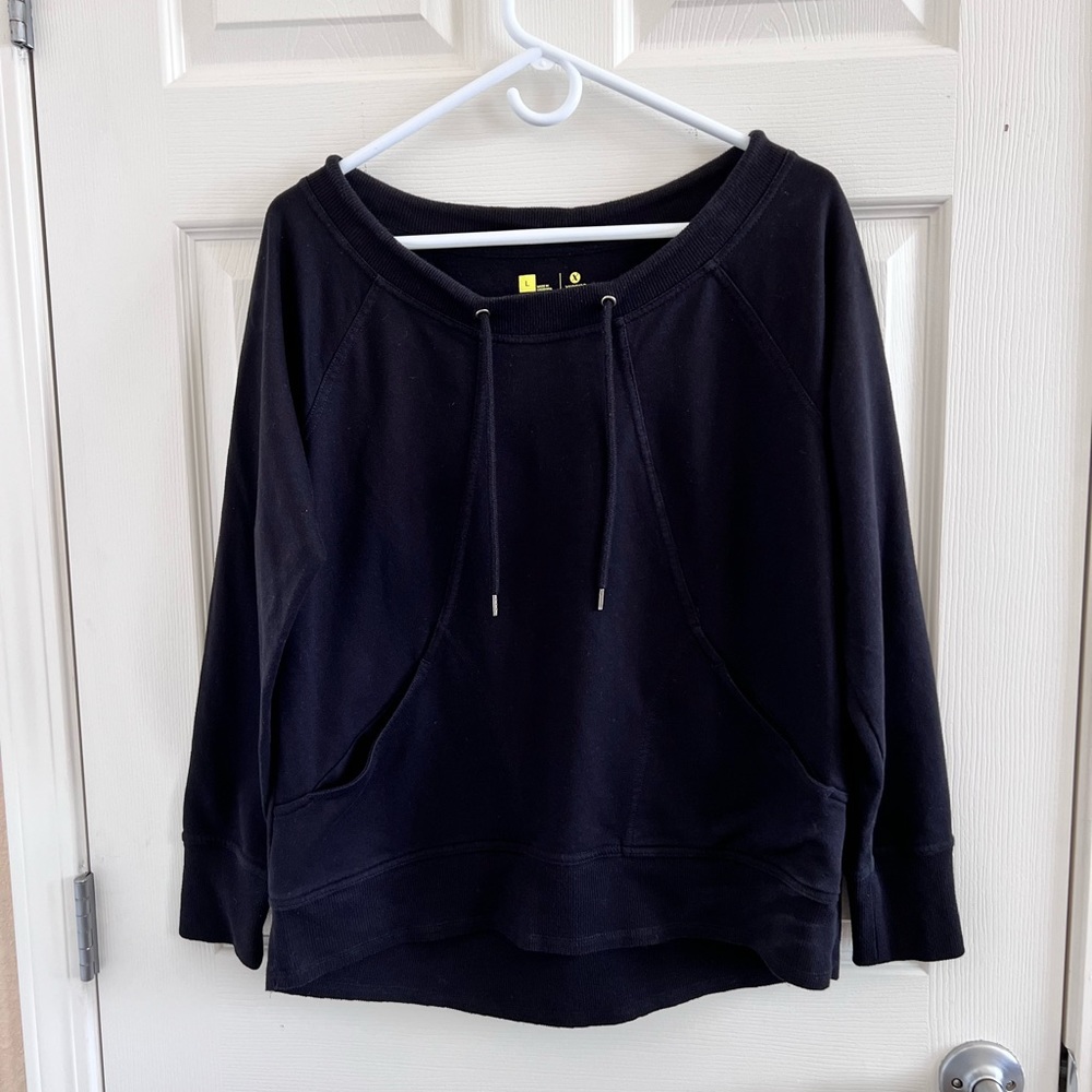 Women’s Xersion Black pullover Sweater
